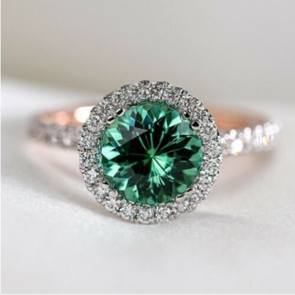 New 925 Silver Green Emerald Gorgeous Ring - Picture 4 of 8